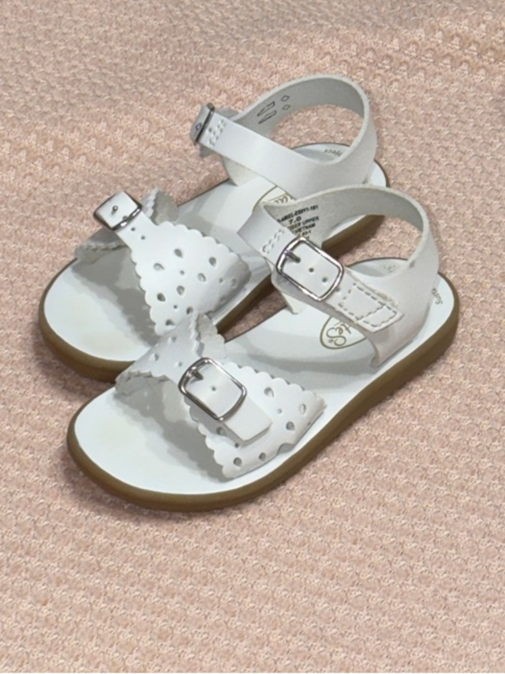 FootMates White eco Ariel Velcro sandals